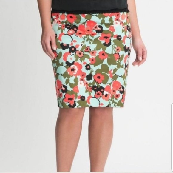 Lane Bryant Dresses & Skirts - Lane Bryant Blue Floral Pencil Skirt Size:  16